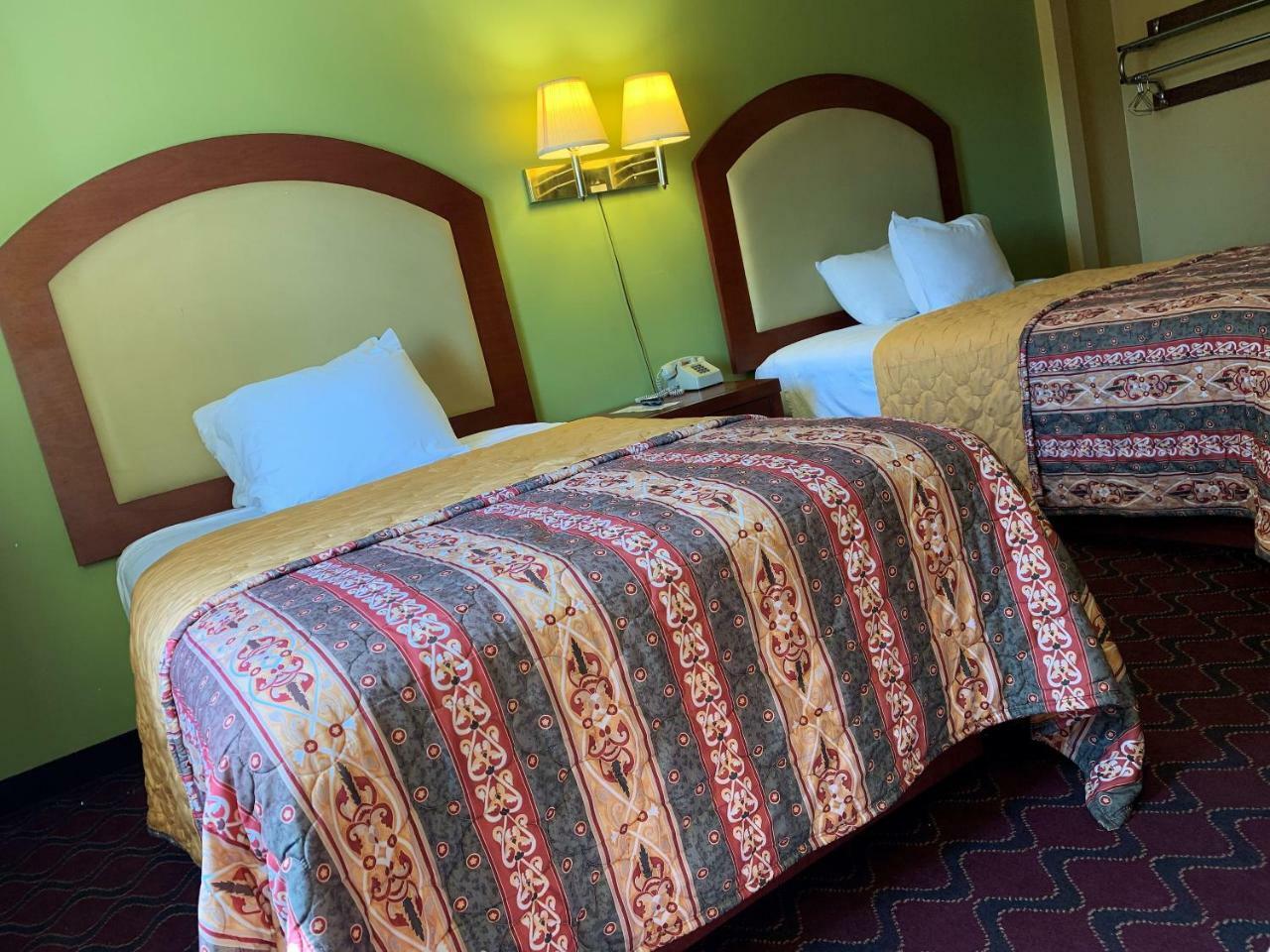 Patriot Inn Spencer Esterno foto